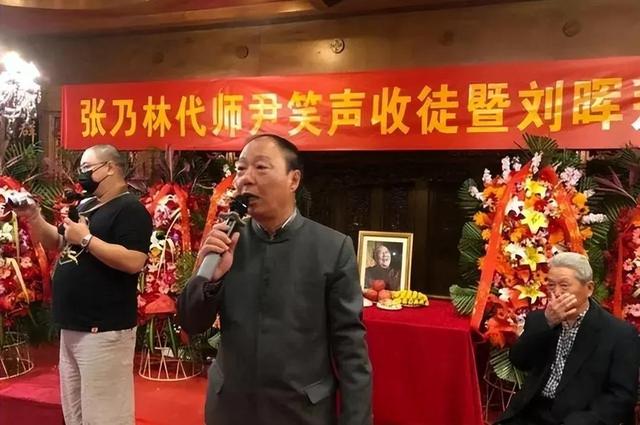 这也是最近一段时间相声界的摆枝仪式最热闹的一次